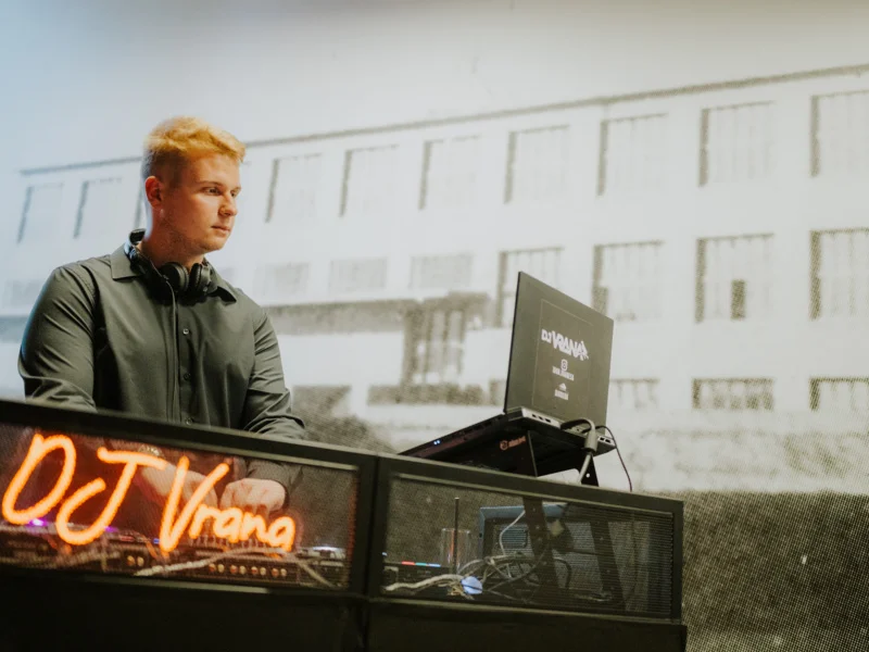 DJ Vrana na nastupu - Profesionalni DJ za vjenčanja u Zagrebu, Vjenčanje
